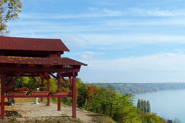 balatonakarattya-kisfaludy-kilato-magaspart-balatoni-panorama-csodalatosbalaton.hu_